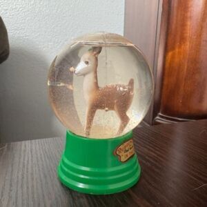 Vintage Driss Co Rudolph the Red Nosed Reindeer Snow Globe Green Base